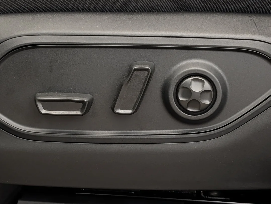 New 2026 Grey Jeep Altitude - - 20 Gloss Black Wheels - Capri Leatherette/Suede - Remote Start - Altitude Pkg & More! image 14