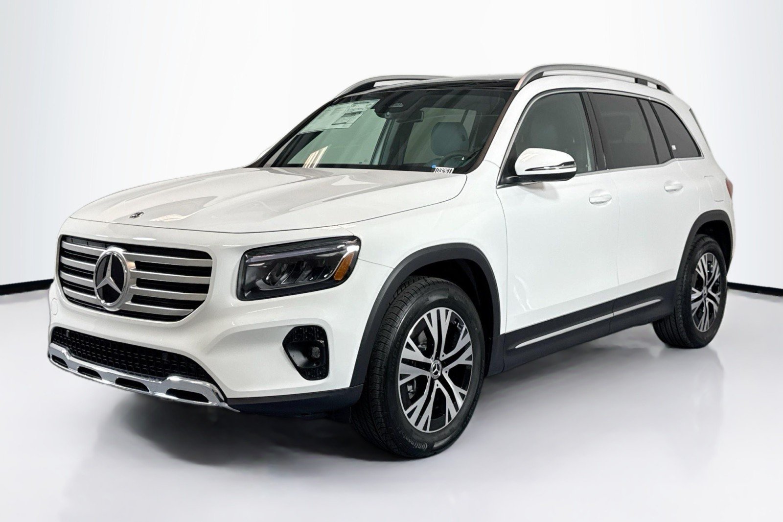 2026 Mercedes-Benz GLB GLB 250's photo