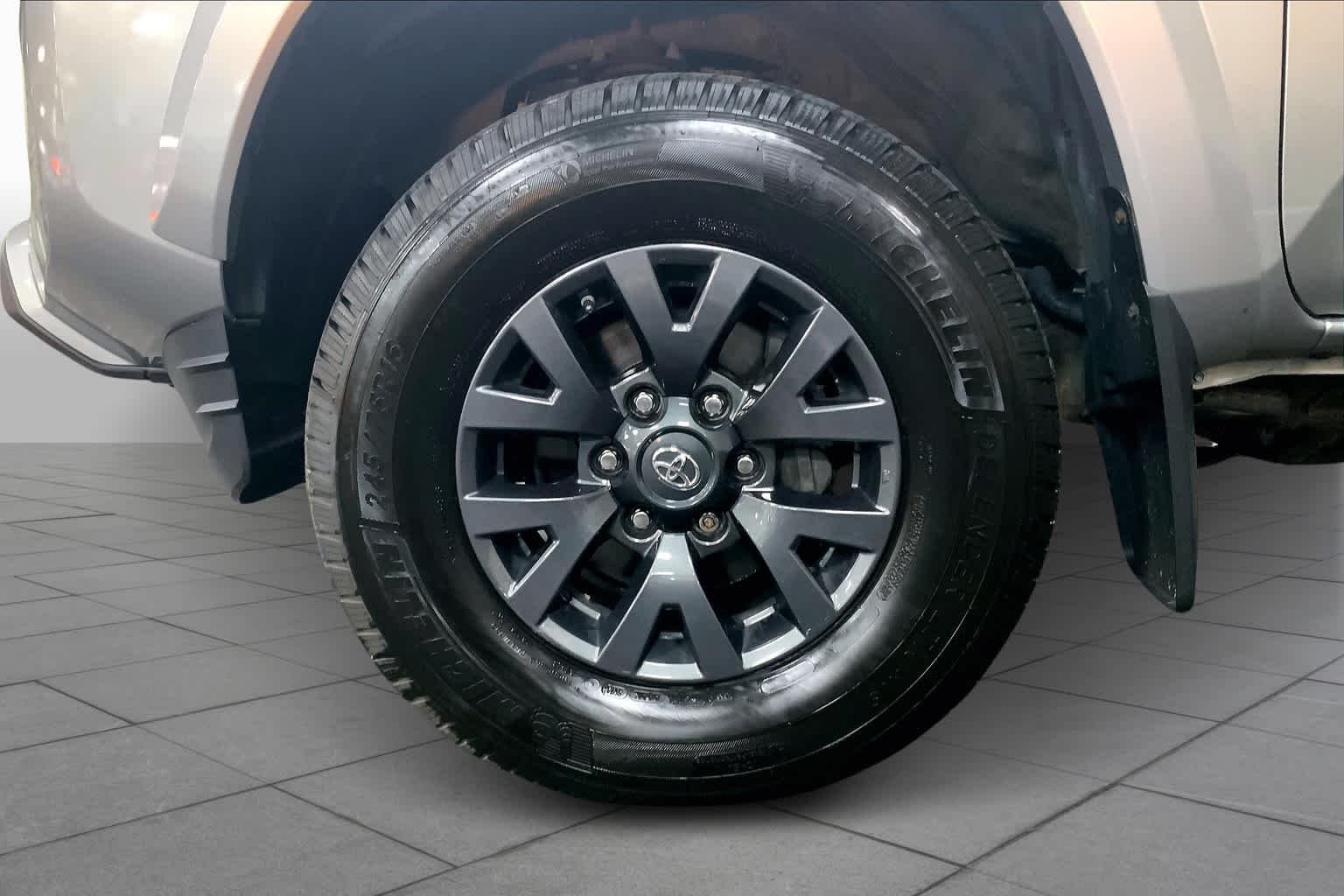 Used 2021 Silver Sky Metallic Toyota SR5 image 11