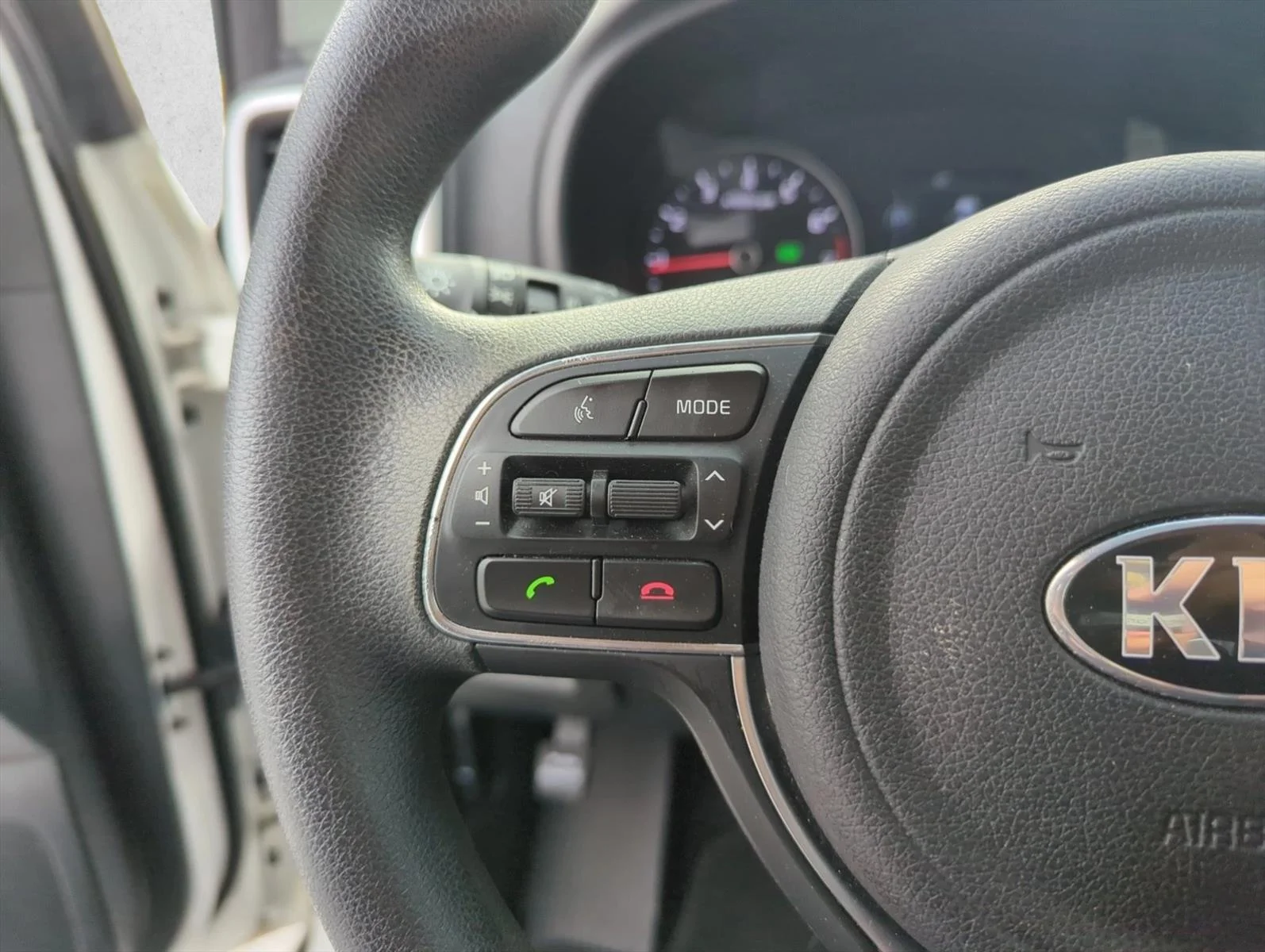 Used 2017 Clear White Kia LX image 15