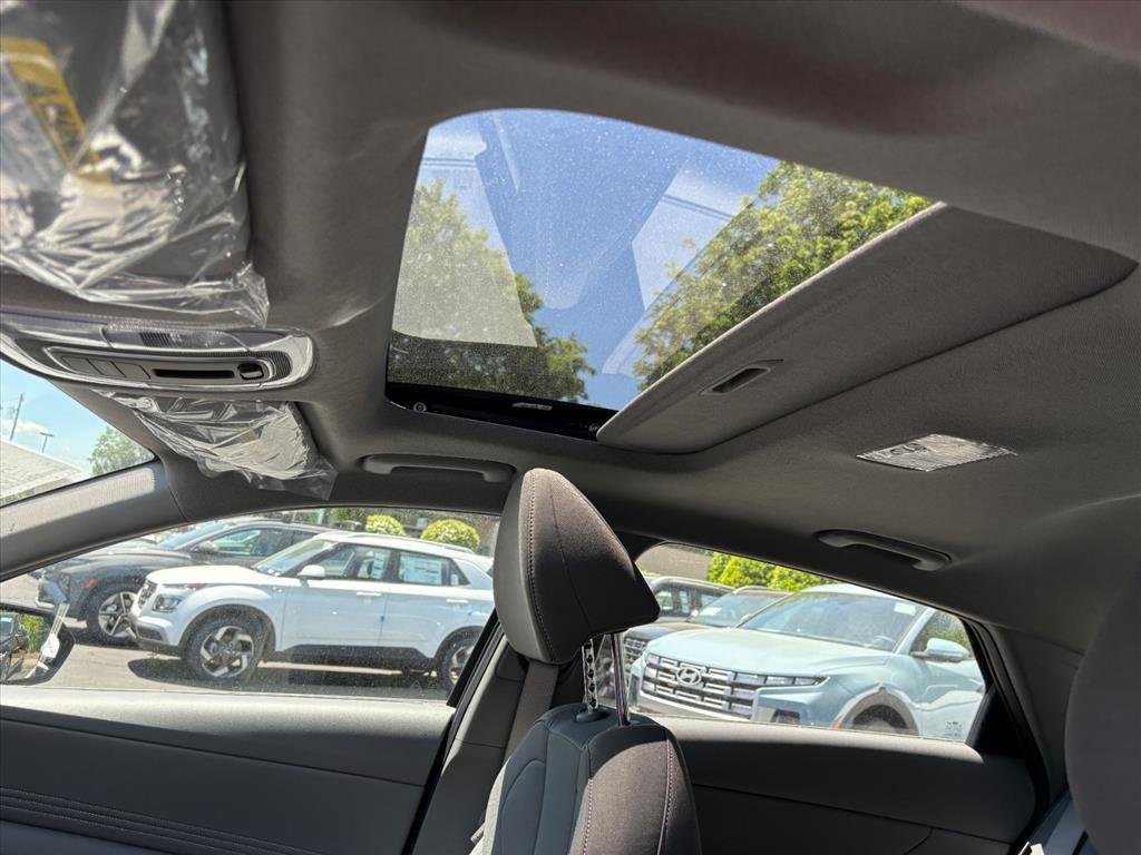 New 2026 Amazon Gray Hyundai SEL Sport image 23