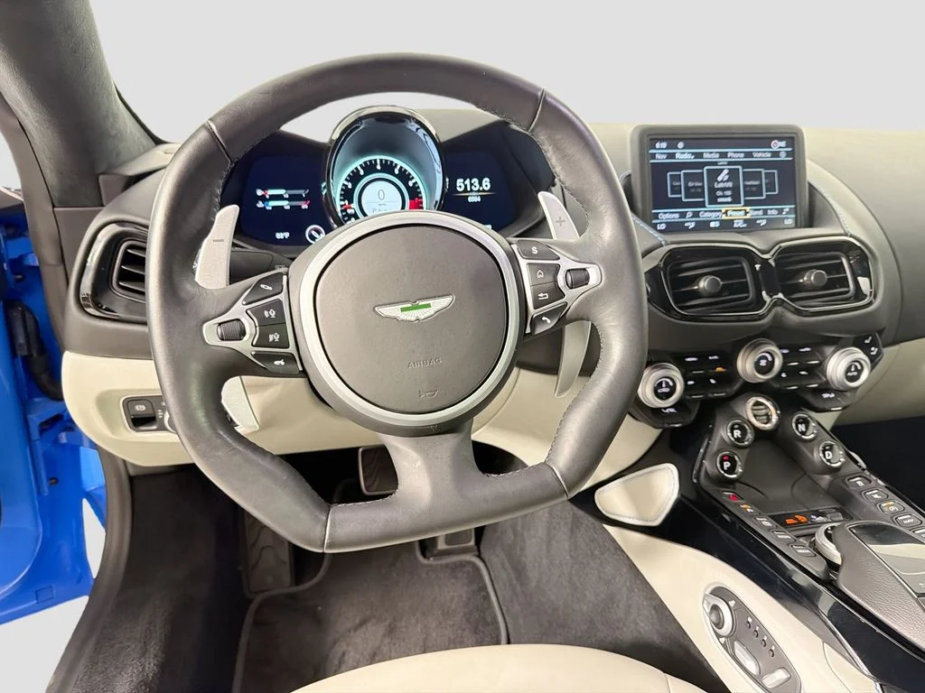 Used 2021 Blue Aston Martin Base image 22