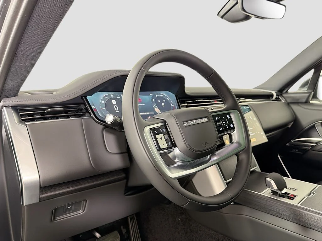 New 2026 Carpathian Grey Land Rover SE image 9