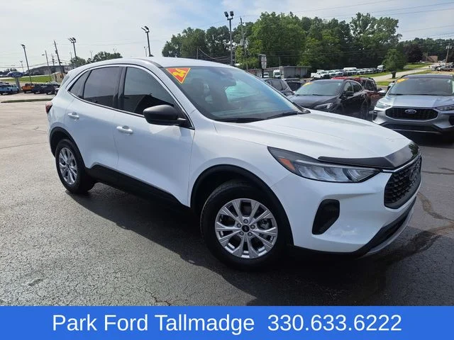 Used 2024 Oxford White Ford Active image 4
