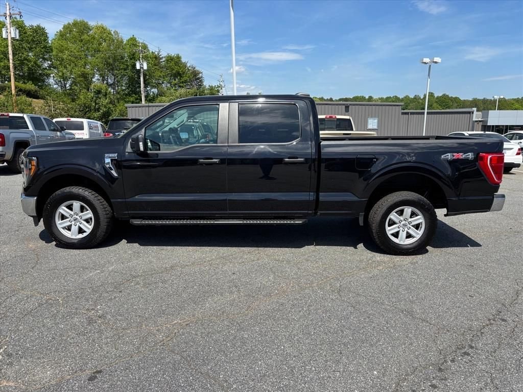 Used 2023 Black Ford XLT image 23