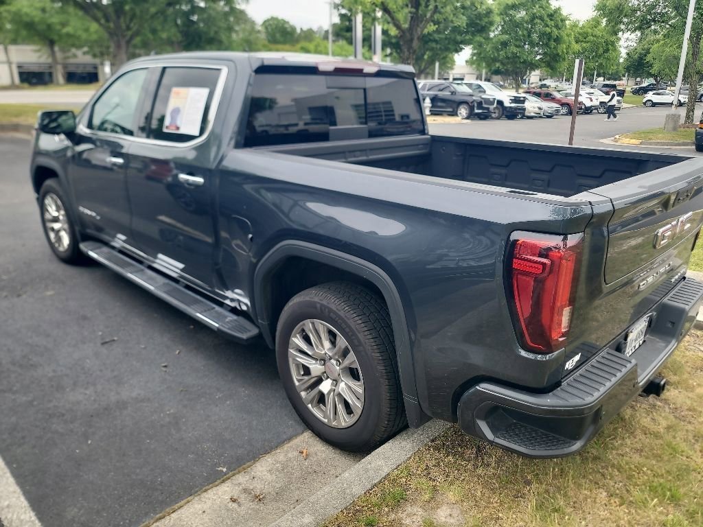 Used 2021 Hunter Metallic GMC Denali image 2