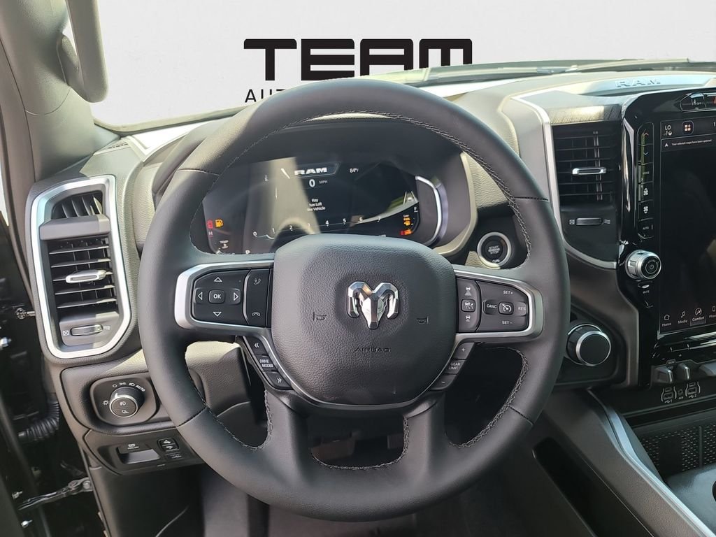 New 2026 Diamond Black Crystal Pearl-Coat Exterior Paint RAM Big Horn/Lone Star image 17