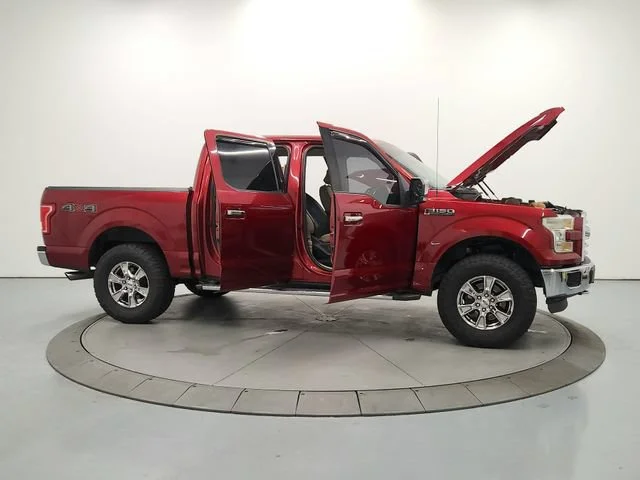 Used 2015 Red Ford XLT image 16