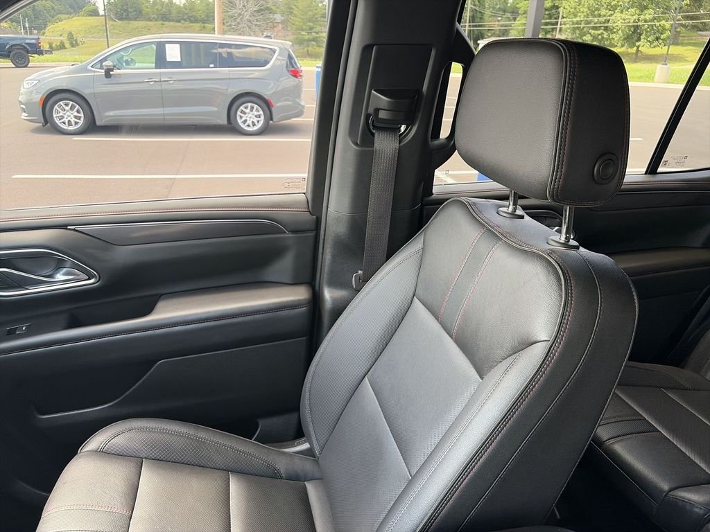 Used 2023 Beige Chevrolet RST image 24