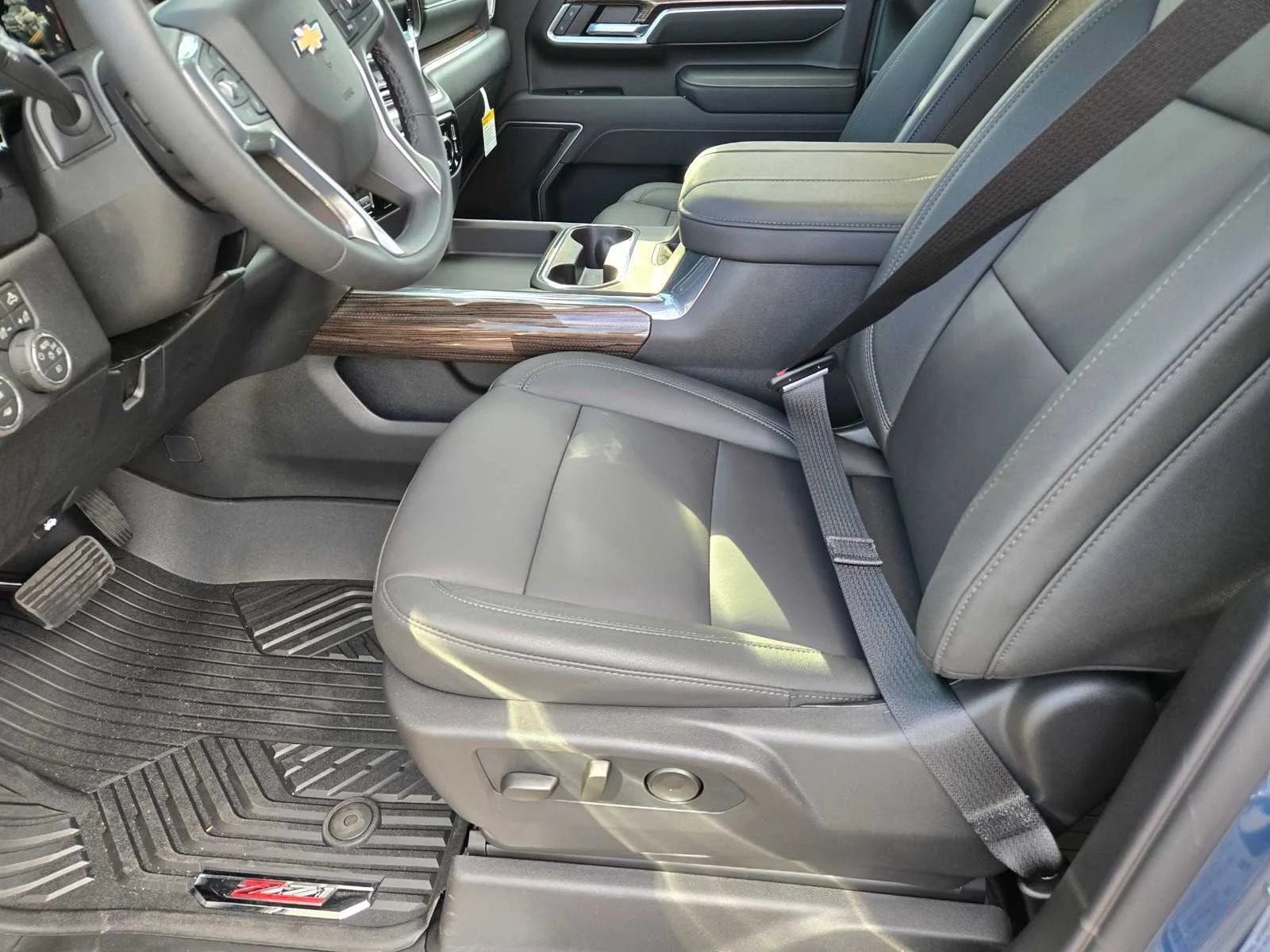 New 2026 Cypress Gray Chevrolet LT image 19