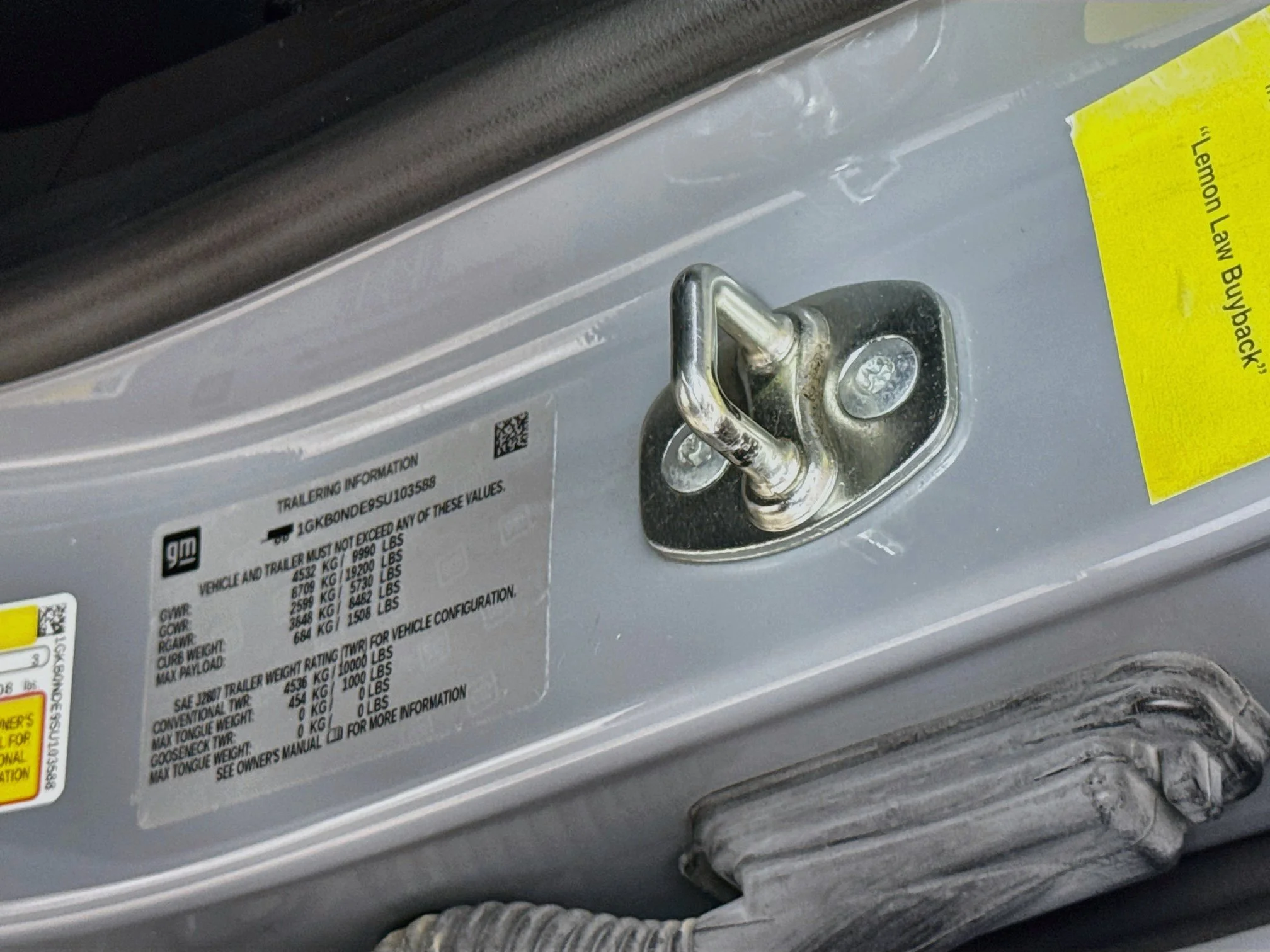 Used 2025 Meteorite Metallic (Grey) GMC 2X image 34
