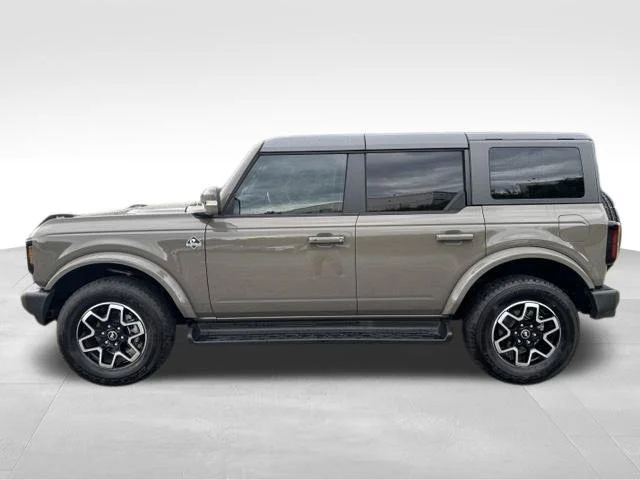 Used 2025 Gray Ford Outer Banks image 4