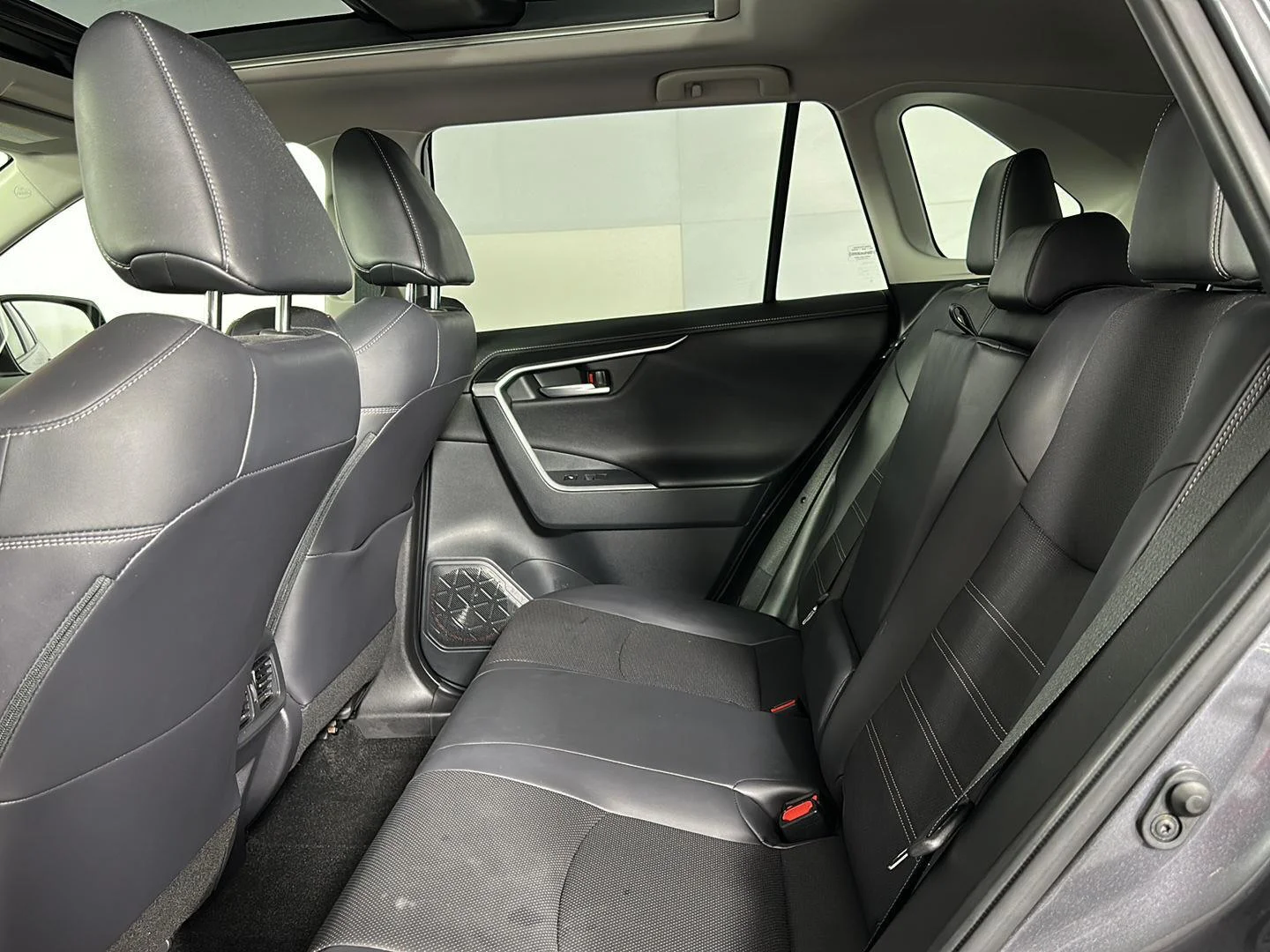 Used 2019 Magnetic Gray Metallic Toyota Limited image 20