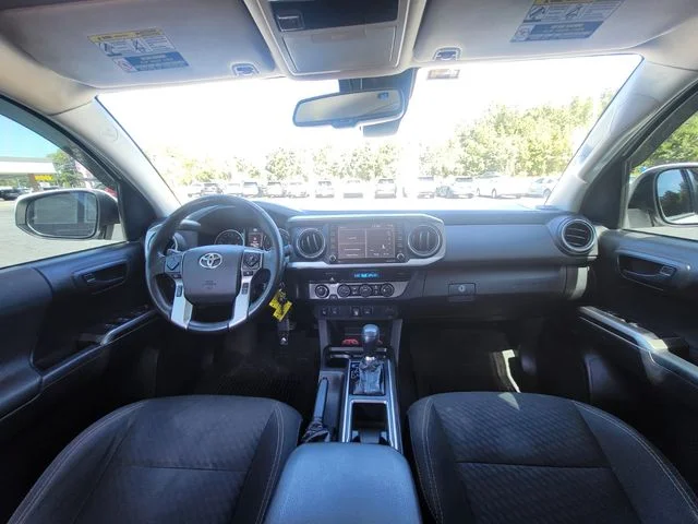 Used 2021 White Toyota SR5 image 13