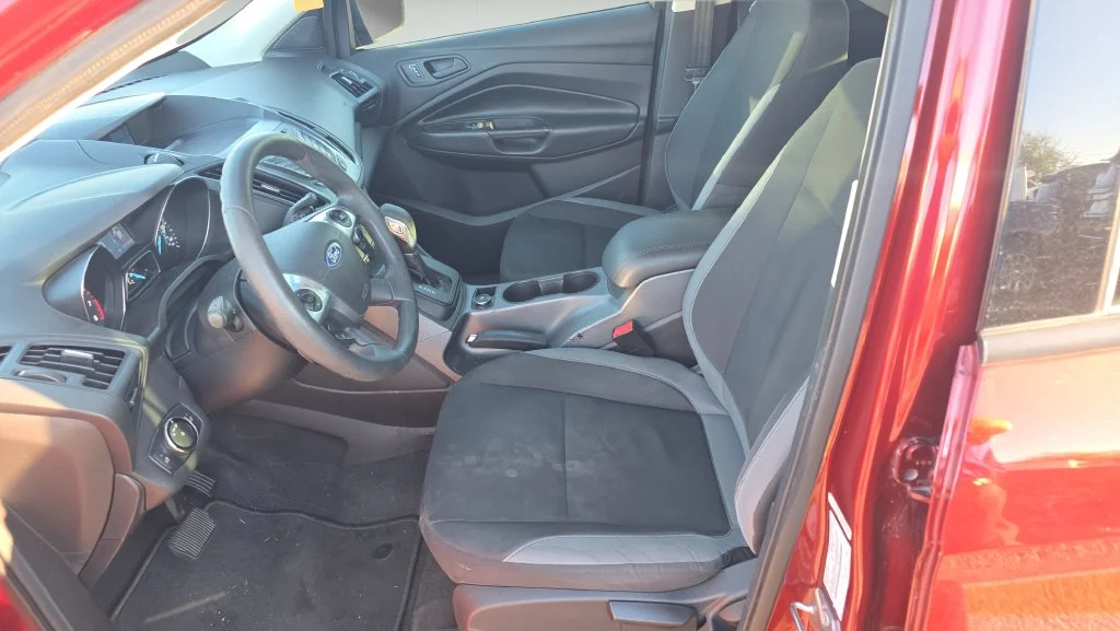 Used 2014 Orange Ford S image 15