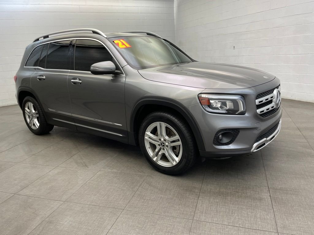 Used 2021 Gray Mercedes-Benz GLB 250 4MATIC® image 5