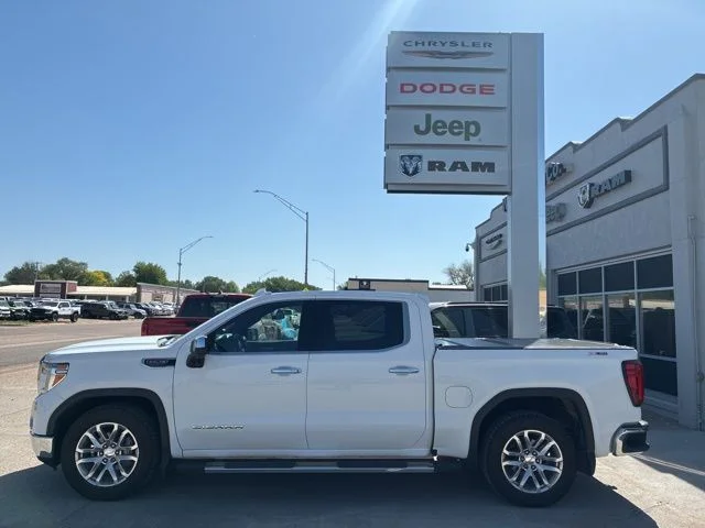 2020 GMC Sierra 4WD Crew Cab Short Box SLT's photo