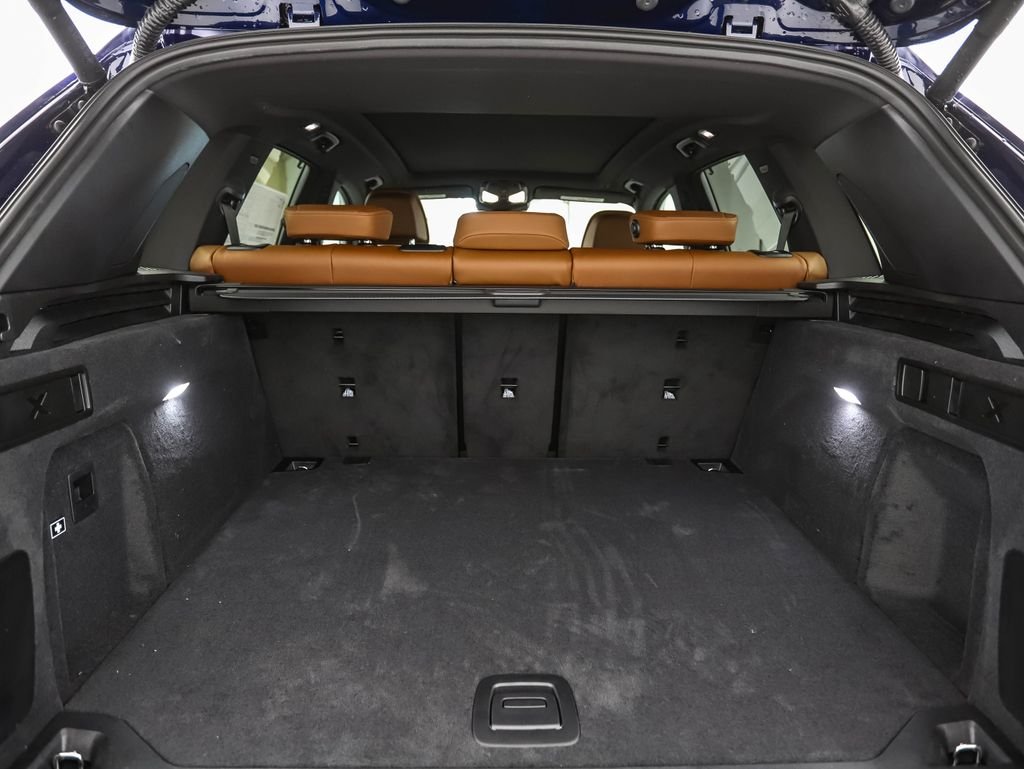 New 2026 Blue BMW xDrive40i image 24