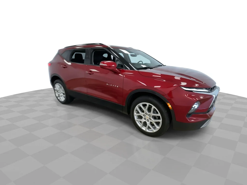 Used 2024 Radiant Red Tintcoat Chevrolet LT image 3