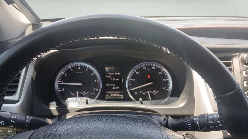 Used 2017 Blizzard Pearl Toyota XLE image 10