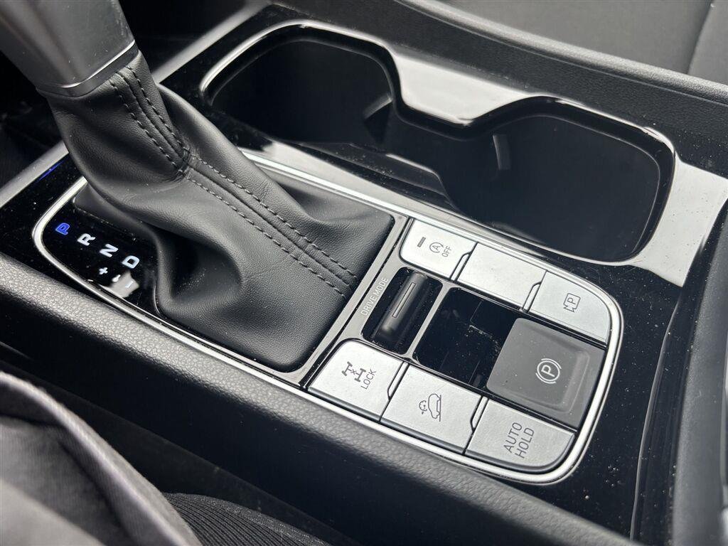 Used 2022 Portofino Gray Hyundai SEL image 16