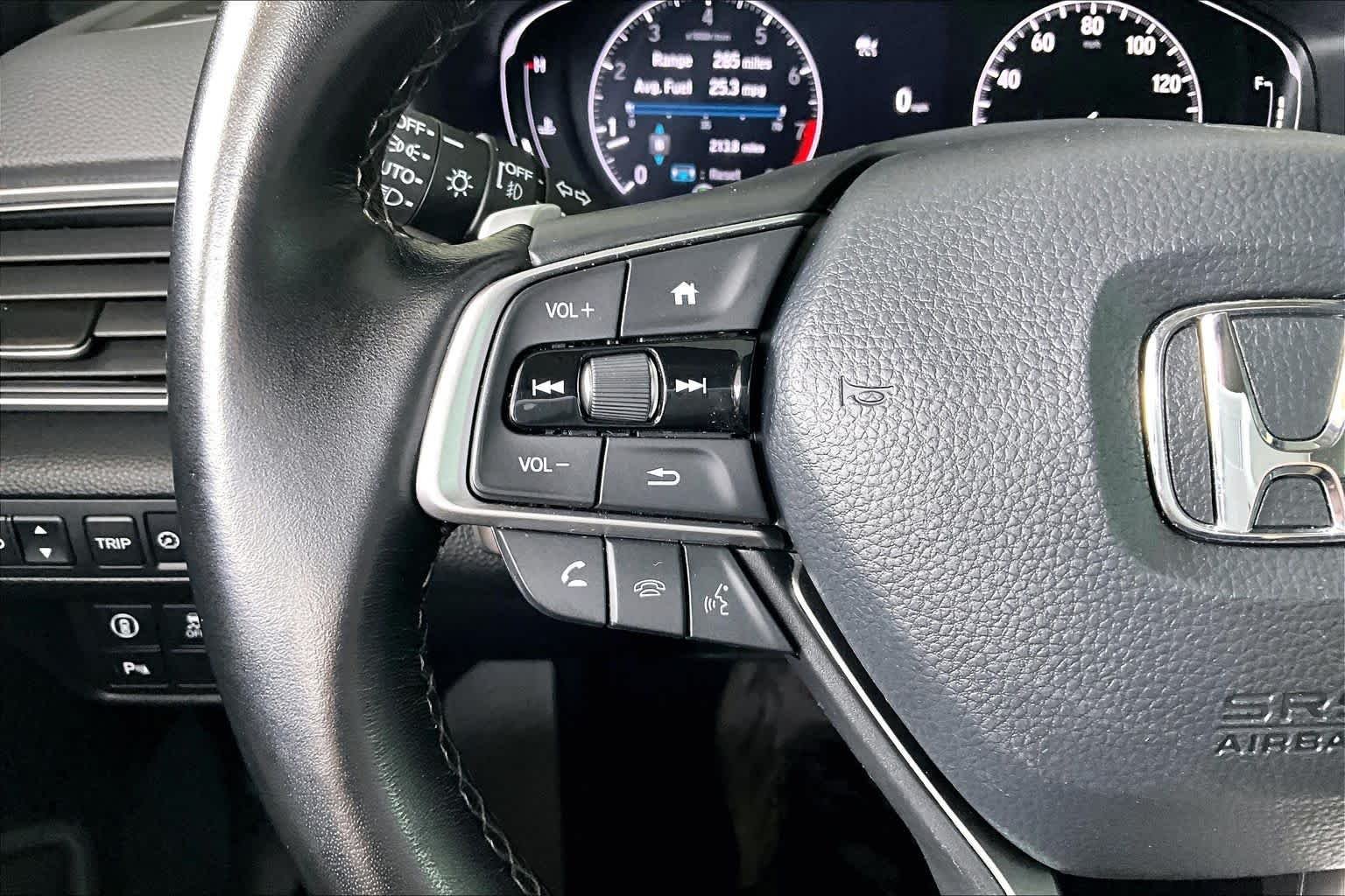 Used 2021 Platinum White Pearl Honda Touring image 24