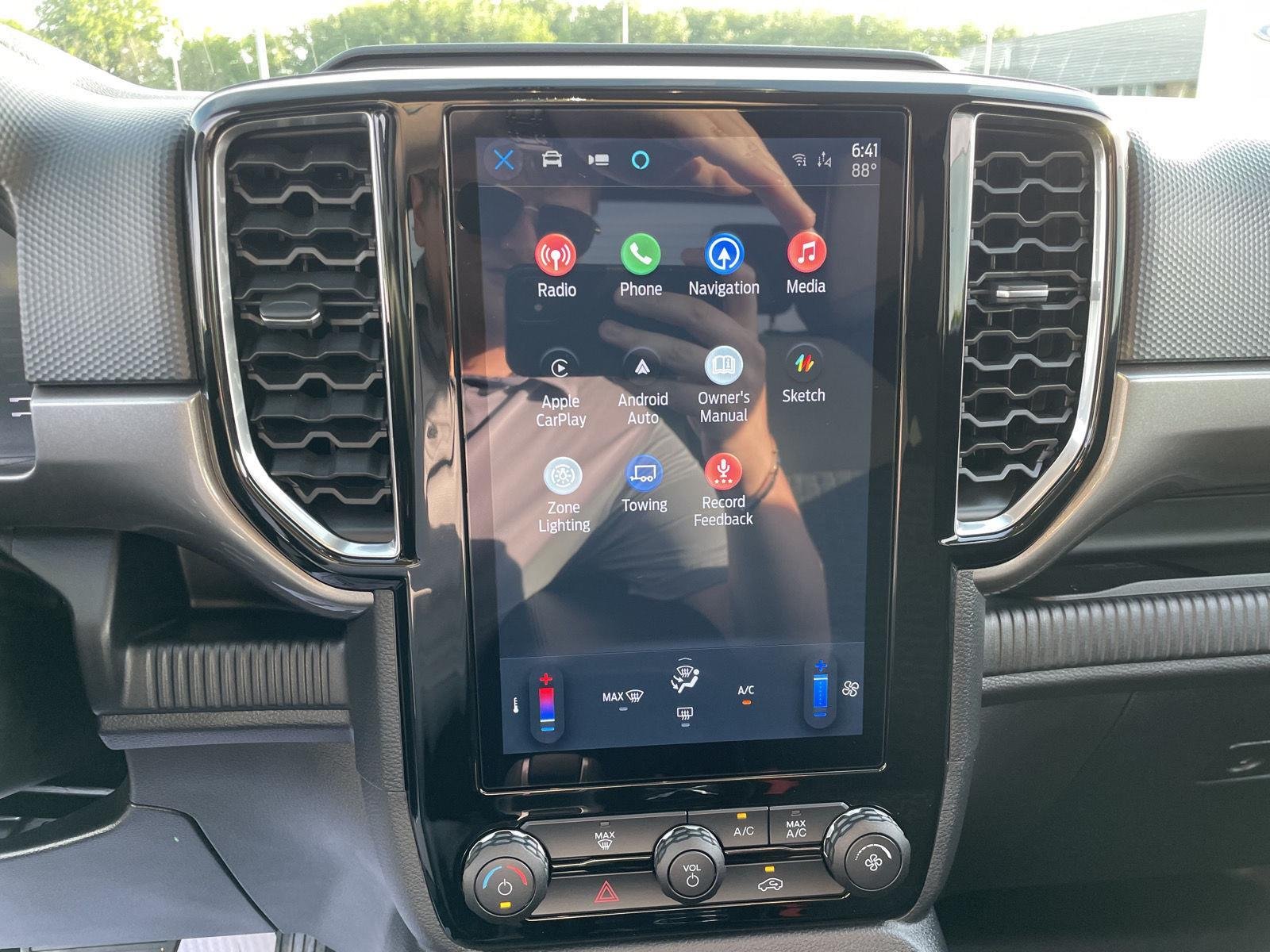 Used 2025 Shadow Black Ford XLT image 25