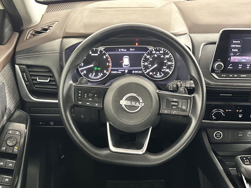 Used 2023 Glacier White Nissan S image 13