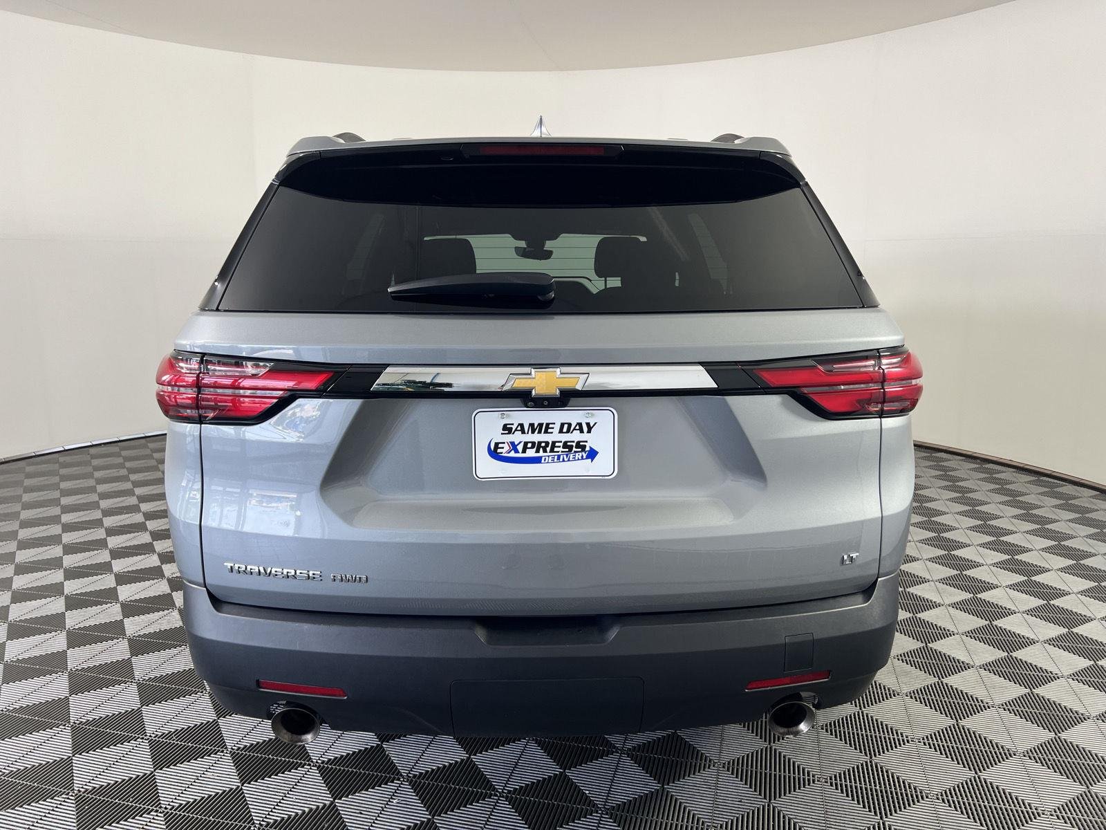 Used 2023 Sterling Gray Metallic Chevrolet LT Cloth image 28