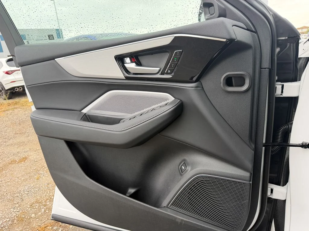New 2026 Platinum White Acura Technology Package image 14