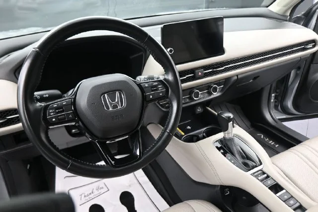 Used 2023 Silver Honda EX-L image 26