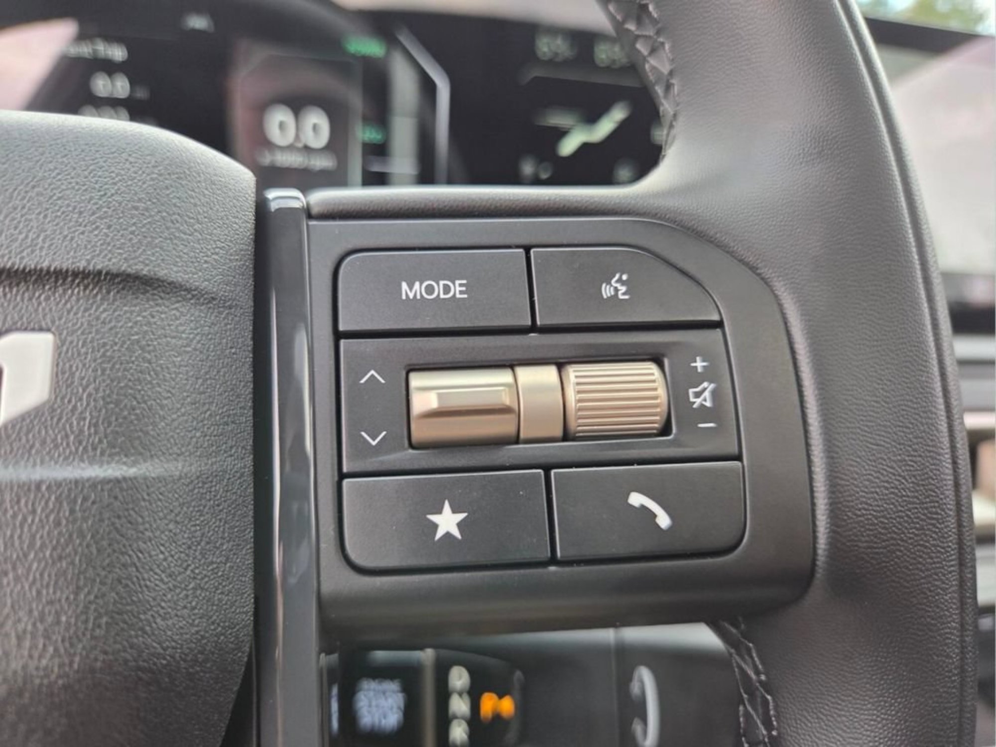 New 2027 Glacial White Pearl Kia SX image 26