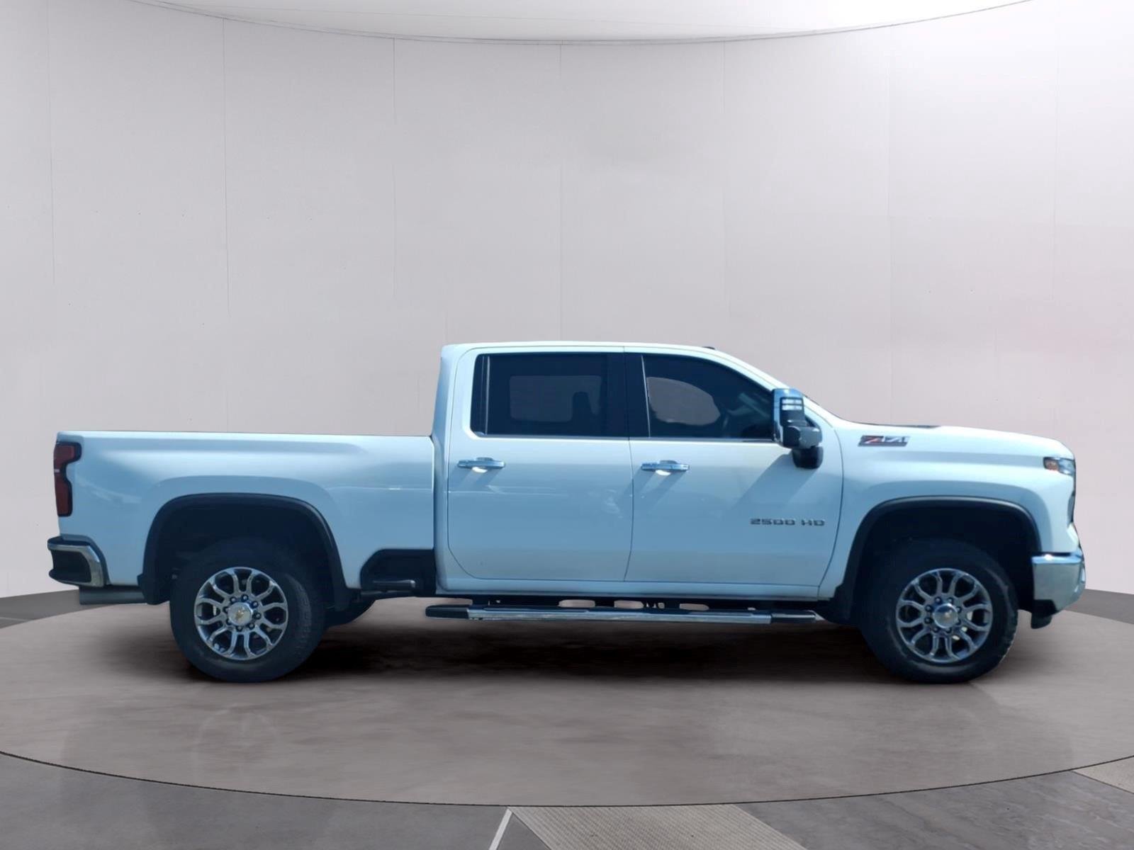 Used 2026 Summit White Chevrolet LTZ image 6