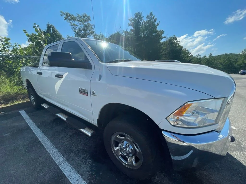 Used 2012 White Ram ST image 9