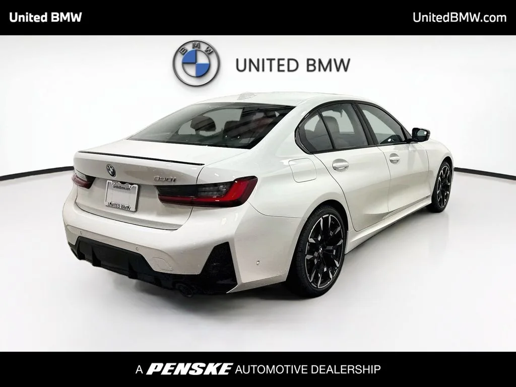 New 2026 Alpine White BMW 330i image 5