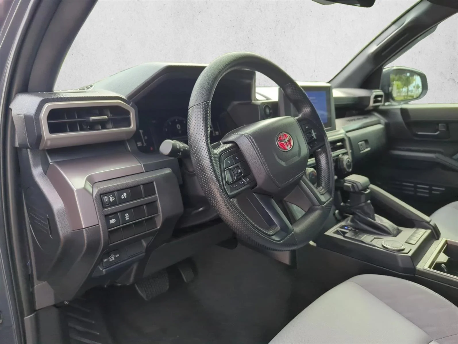 Used 2025 Underground Toyota SR5 image 15