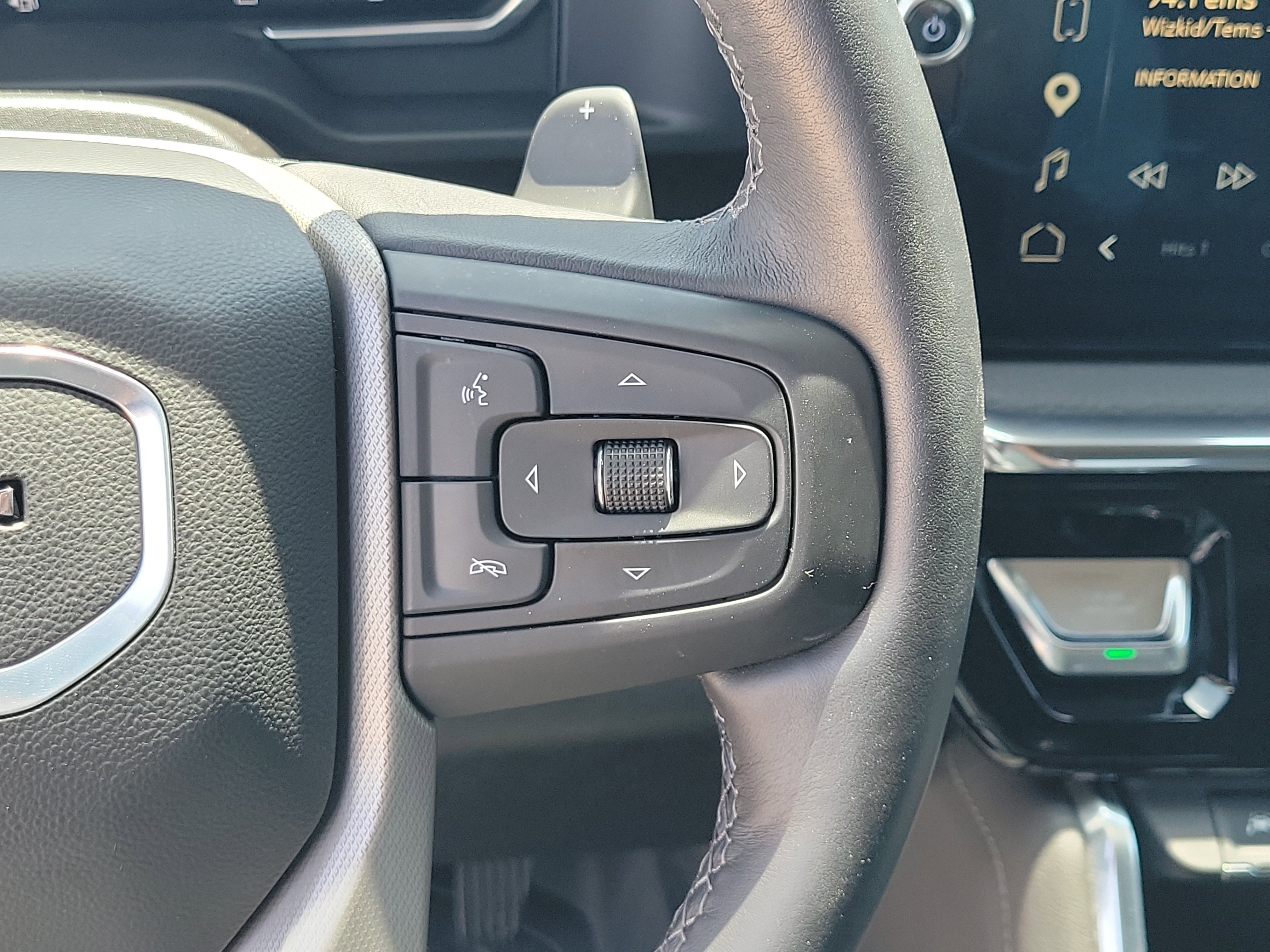 Used 2025 Downpour Metallic GMC Denali image 23