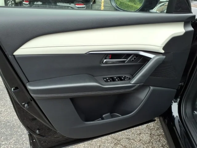 New 2026 Jet Black Mica Mazda 2.5 S Select AWD image 15