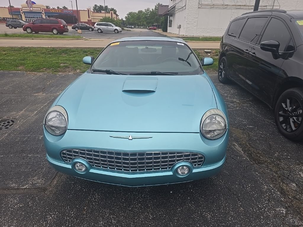 2002 Ford Thunderbird Deluxe's photo