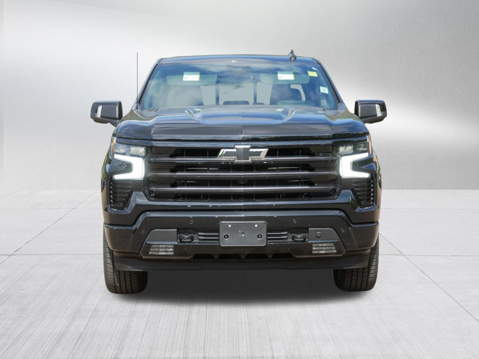 Used 2024 Chevrolet Silverado 1500 High Country with VIN 1GCUDJE88RZ334022 for sale in Inver Grove, Minnesota