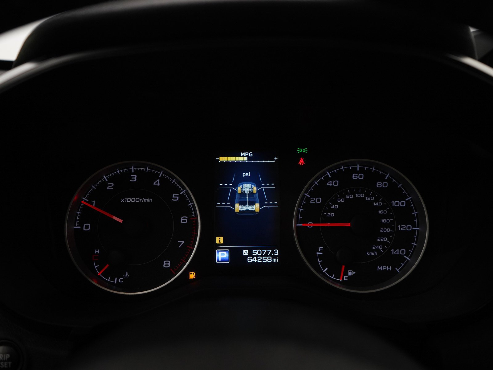 Used 2022 Ice Silver Metallic Subaru Onyx Edition image 27