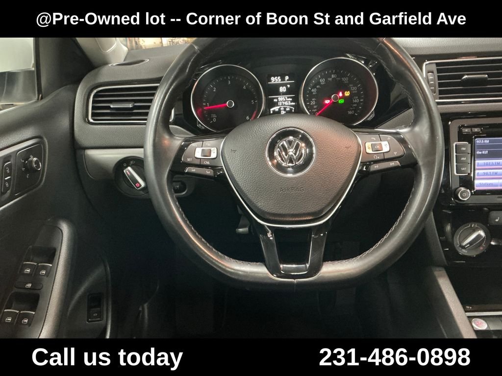 Used 2015 White Volkswagen 2.0L TDI SE image 20