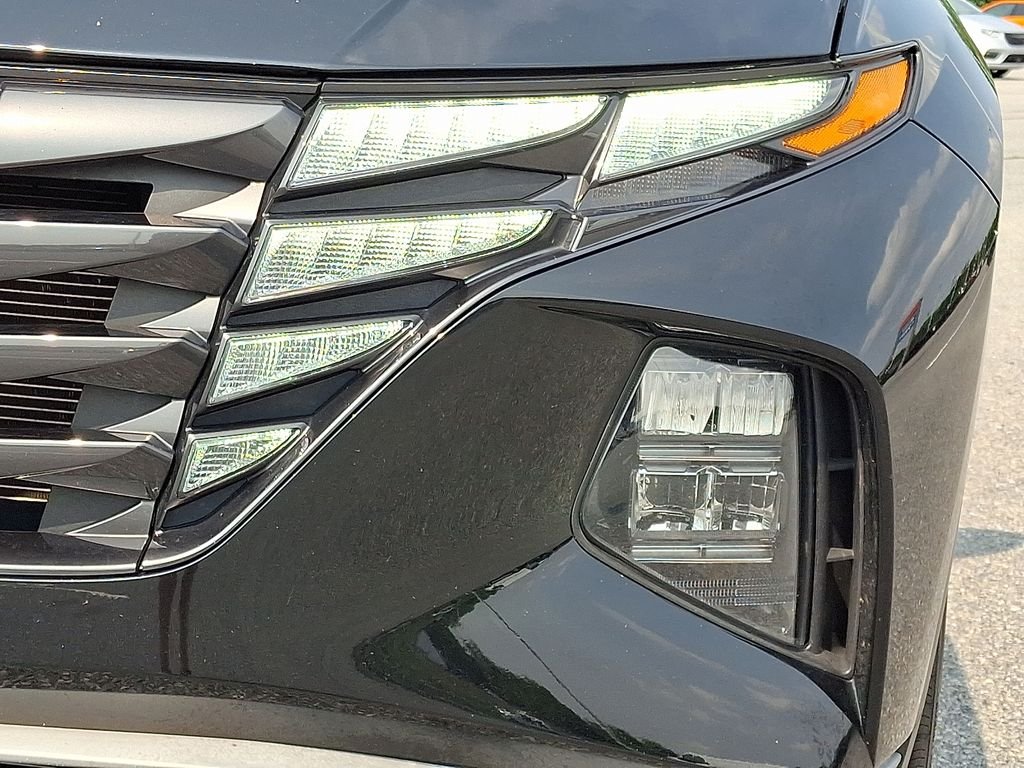 Used 2024 Black Hyundai SEL image 10