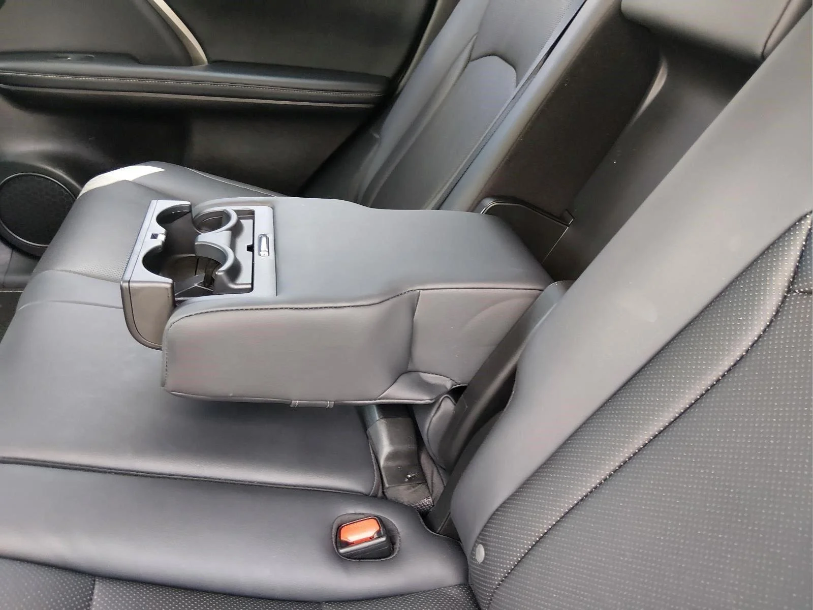 Used 2022 Atomic Silver Lexus RX 350 image 15
