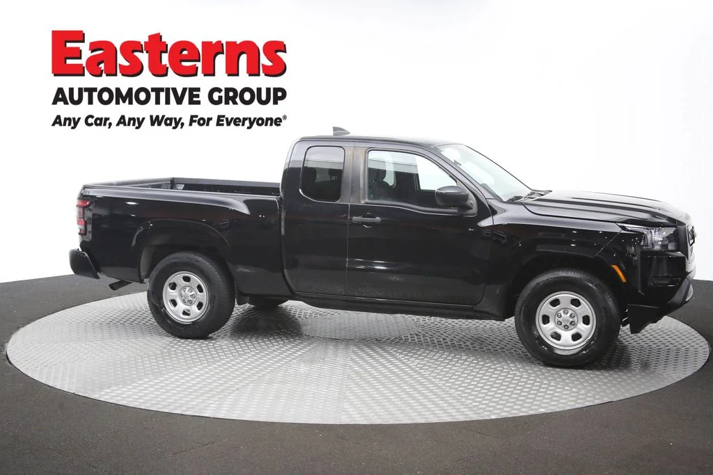 Used 2022 Black Nissan S image 44