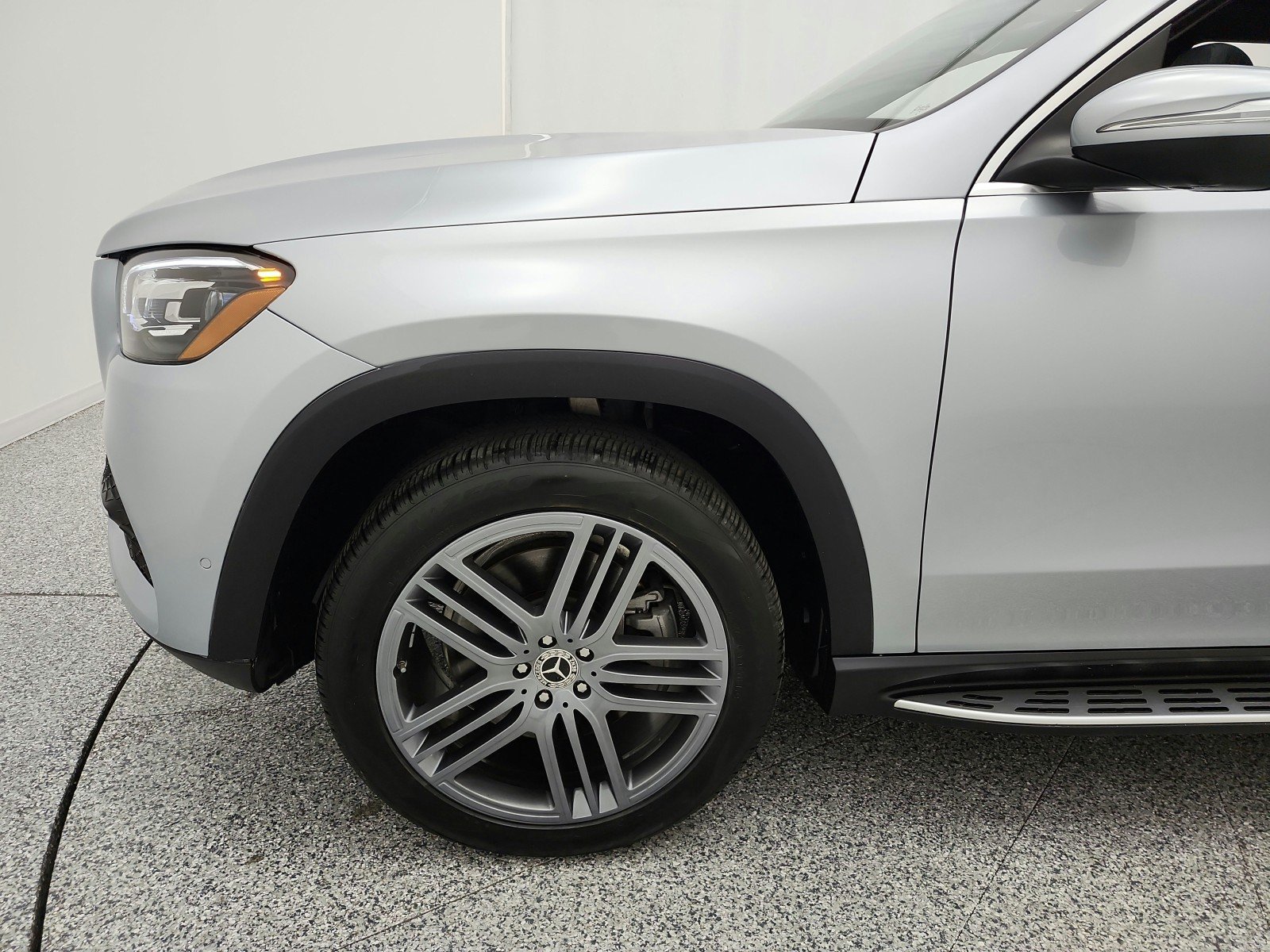 Certified Used 2022 Cirrus Silver Metallic Mercedes-Benz GLS 450 4MATIC® SUV image 17