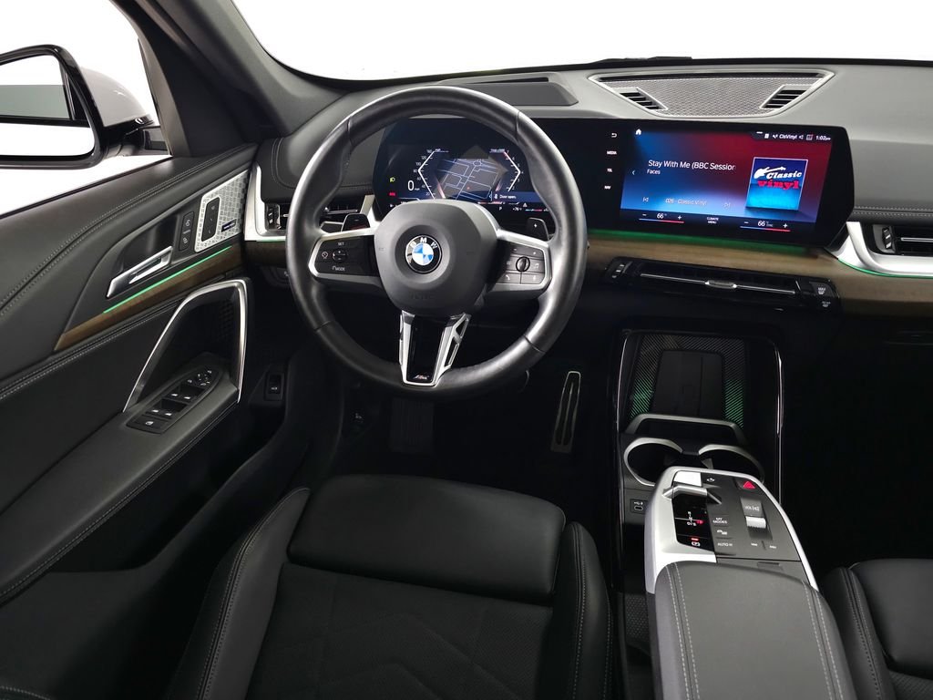 Used 2023 White Metallic BMW xDrive28i image 17