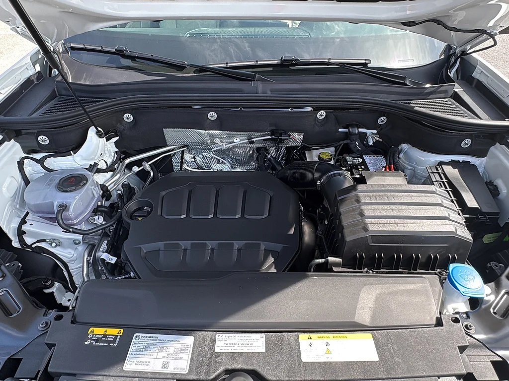 New 2026 Opal White Pearl Volkswagen 2.0T SE FWD image 34