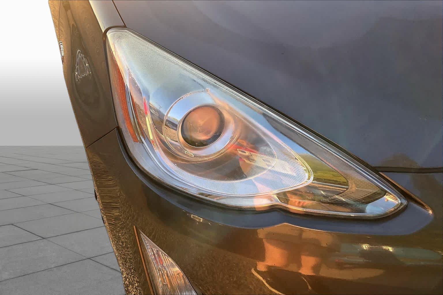 Used 2016 Magnetic Gray Metallic Toyota One image 24