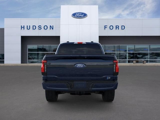 2025 Ford F-150 Lightning Flash - Photo 5